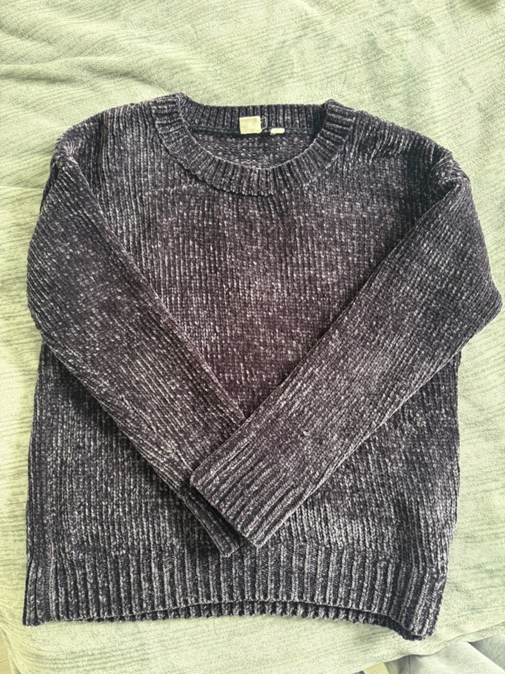 GAP Women's Chenille Crewneck Sweater in Charcoal Gray
